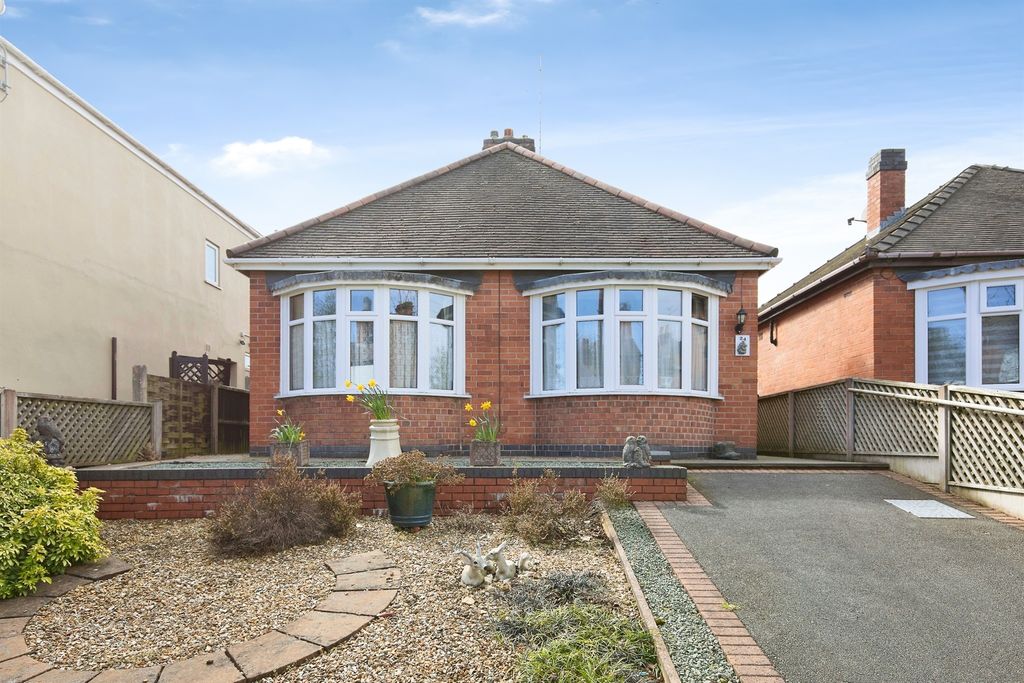 2 bed detached bungalow for saleBeech Lane, Stretton, Burton-On-Trent DE13