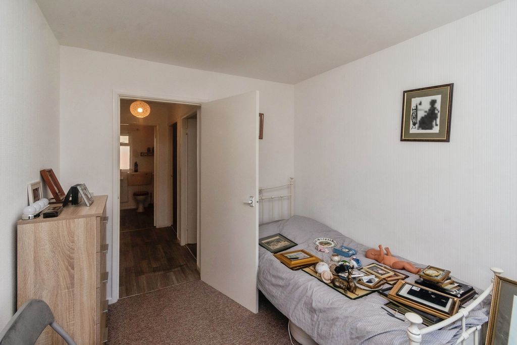 Additional image 12 of 3 bed bungalow for saleWeston Drive, Cheslyn Hay, Walsall WS6