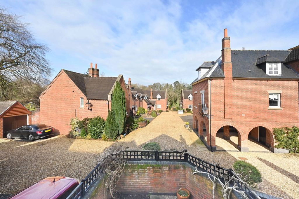 2 bed semi-detached house for saleYates Yard, Eccleshall ST21 photo 3