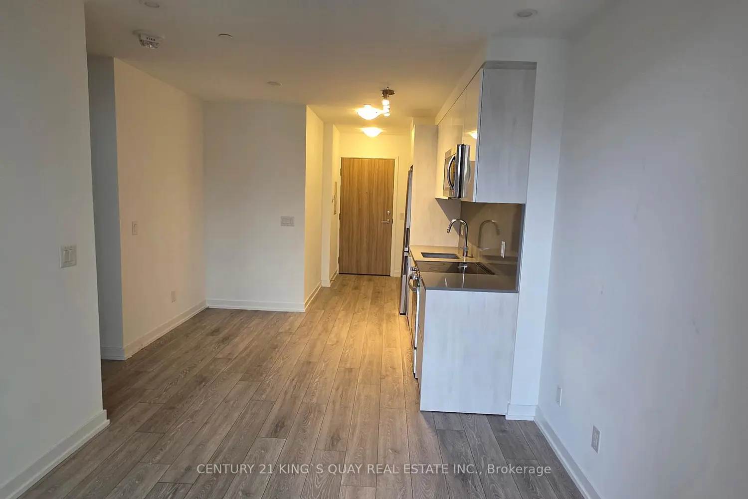 Additional image 7 of 3100 Keele Street 635