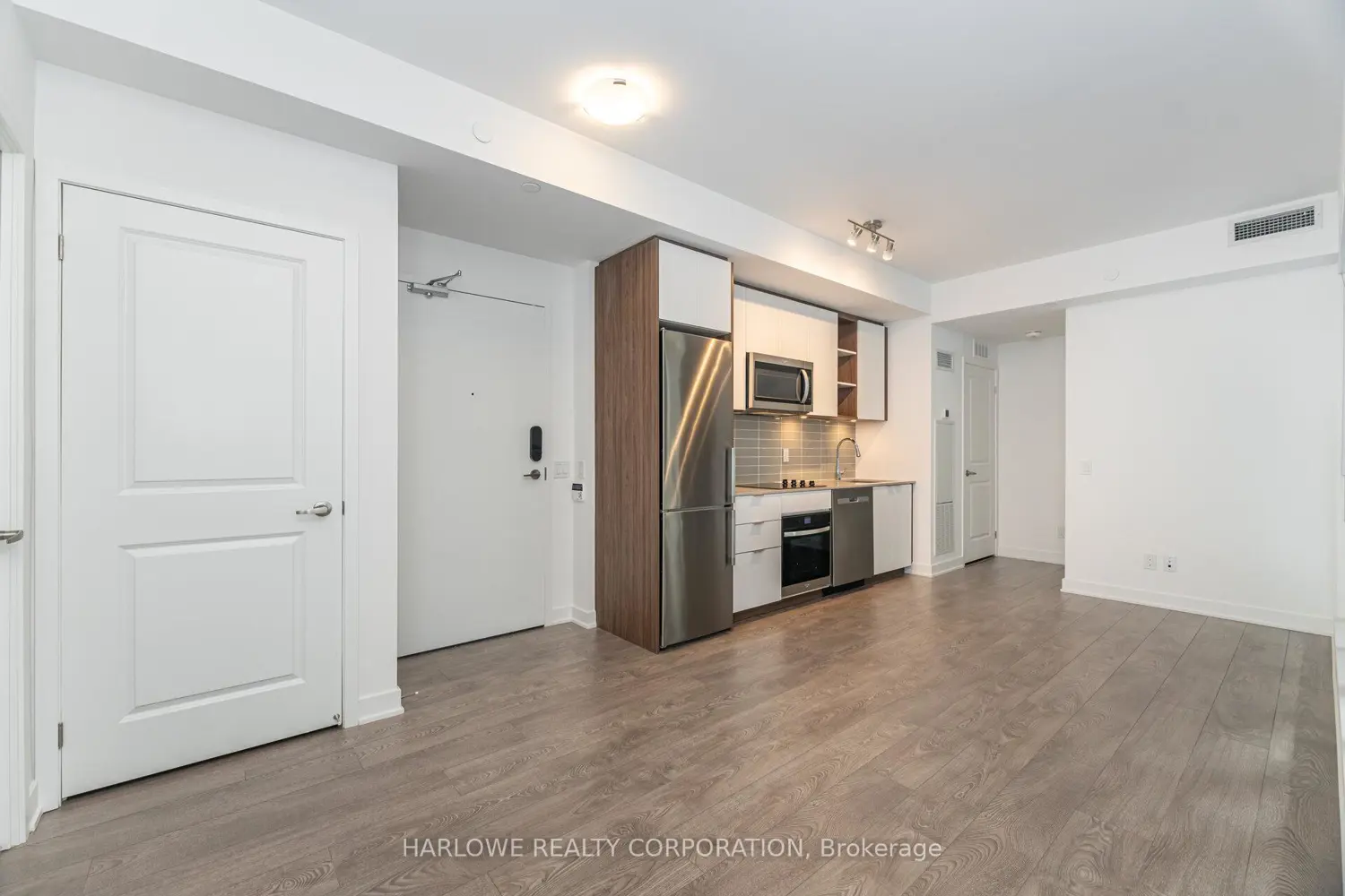 Additional image 4 of 543 Richmond Street 815
