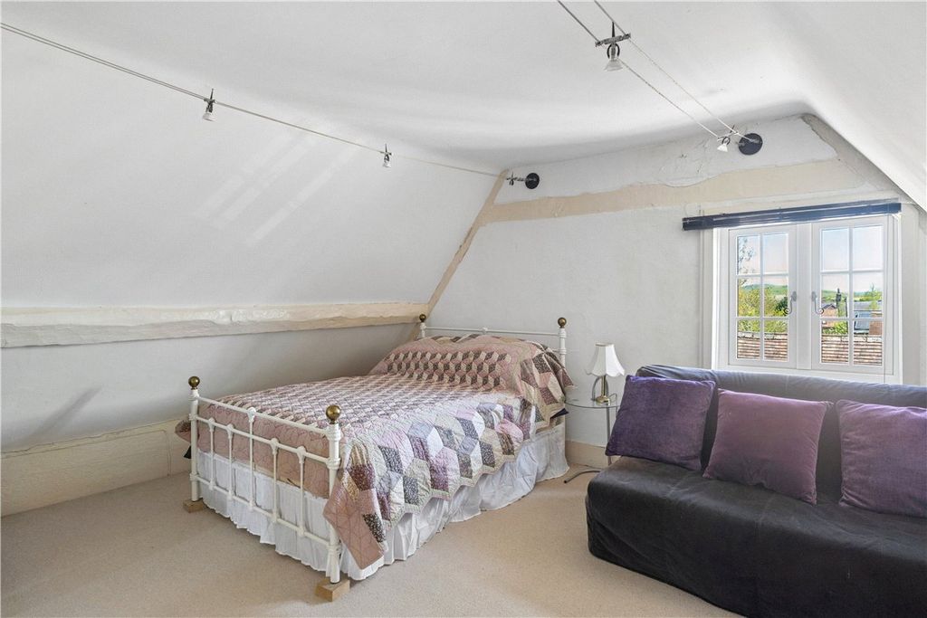 Additional image 20 of 6 bed detached house for saleThe Street, All Cannings, Devizes, Wiltshire SN10