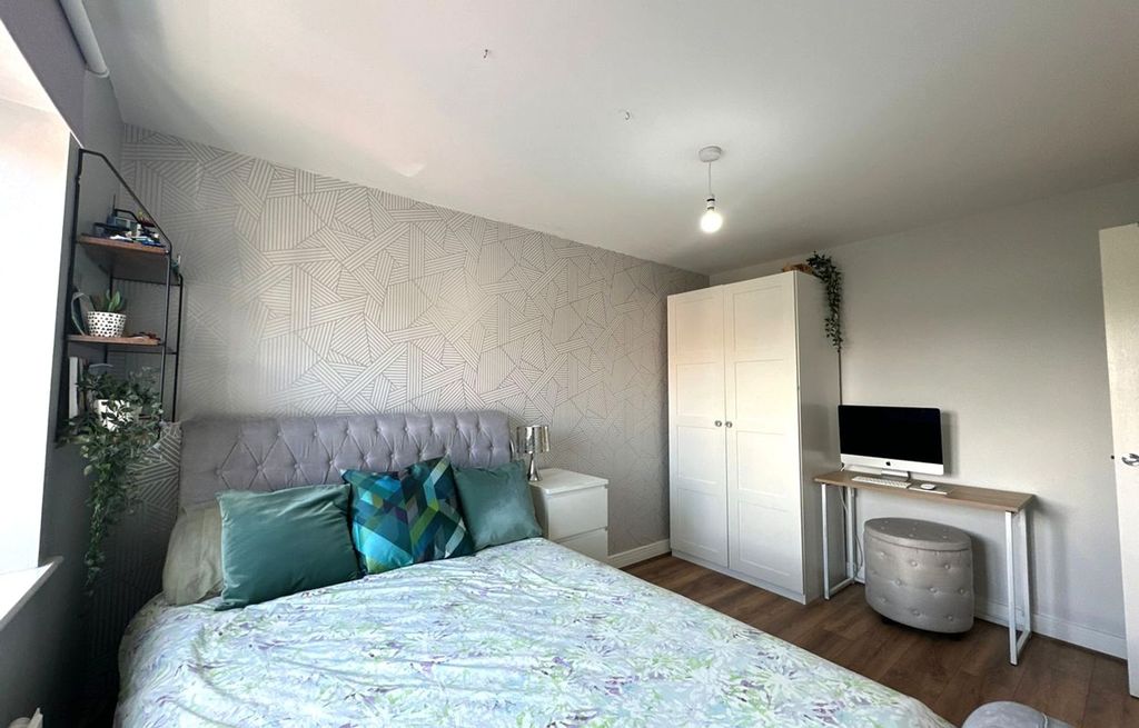 Additional image 15 of 3 bed semi-detached house for saleRaywell Road, Hamilton LE5