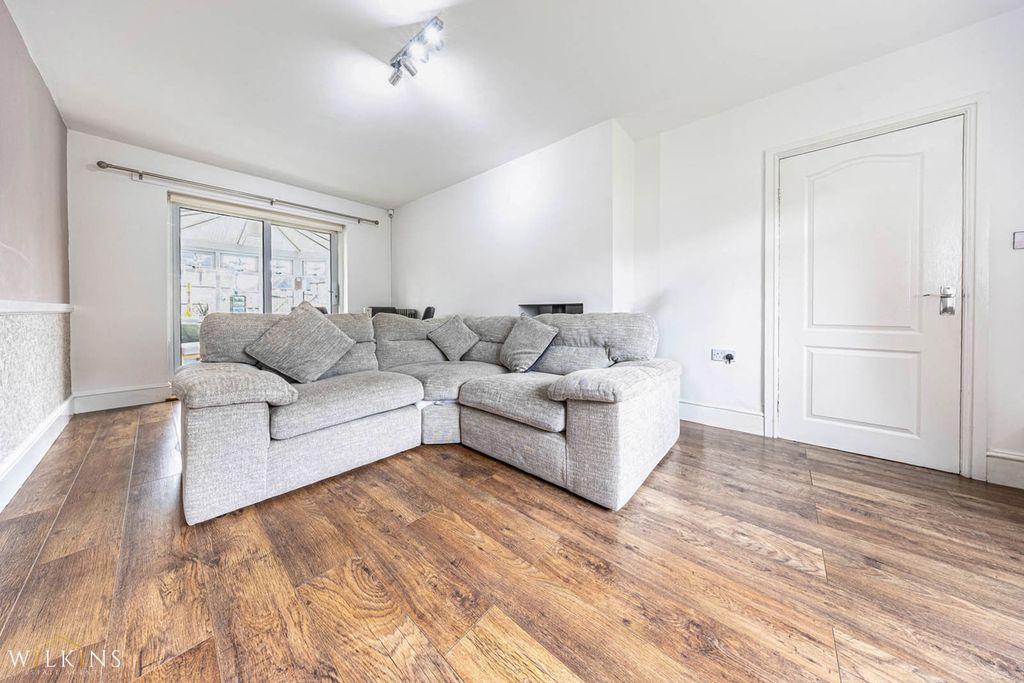 Additional image 3 of 2 bed semi-detached house for saleHigh Street, Dosthill, Tamworth, Staffordshire B77