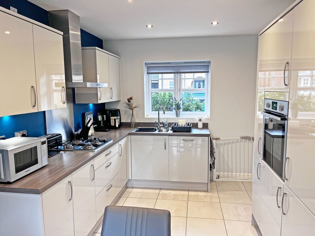 Additional image 6 of 3 bed semi-detached house for saleWisteria Way, Loughborough, Leicestershire, Leicestershire LE11