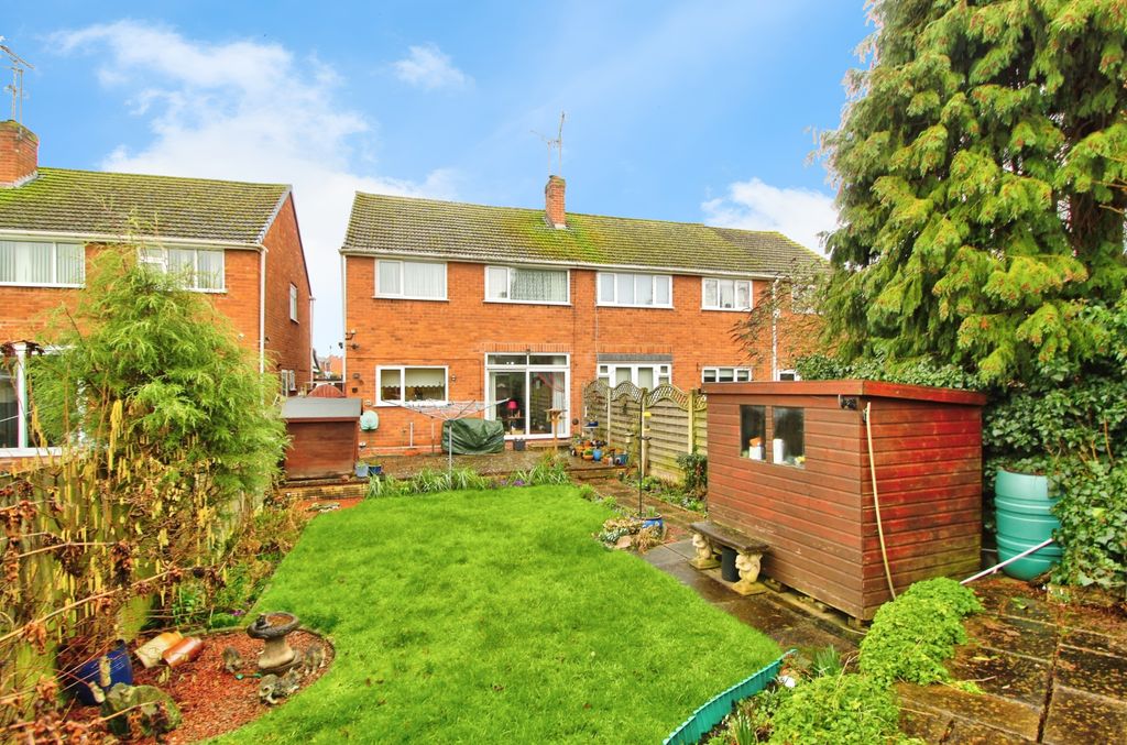 Additional image 2 of 3 bed semi-detached house for saleBrook Street, Kingswinford DY6