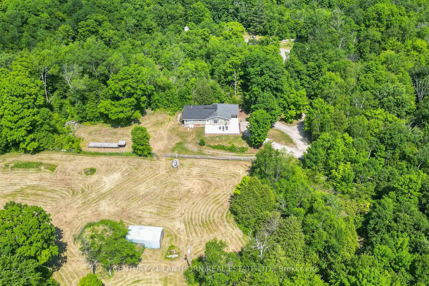 Additional image 16 of 932 Hunt Club Road