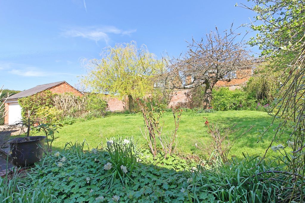 Additional image 2 of 4 bed detached house for saleGrange Lane, Thurnby LE7
