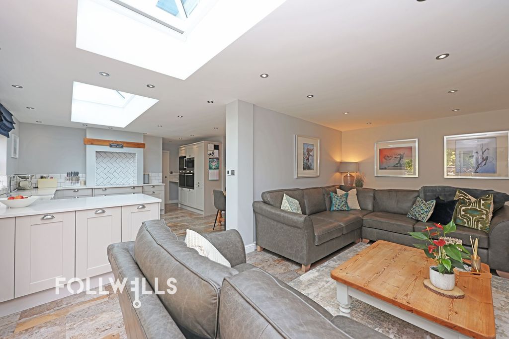 Additional image 3 of 4 bed semi-detached house for saleMyott Avenue, Newcastle ST5