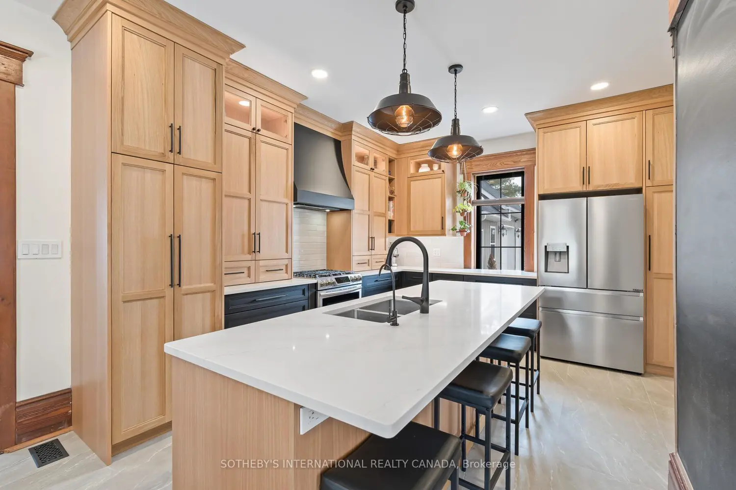 Additional image 11 of 6 Dundas Street