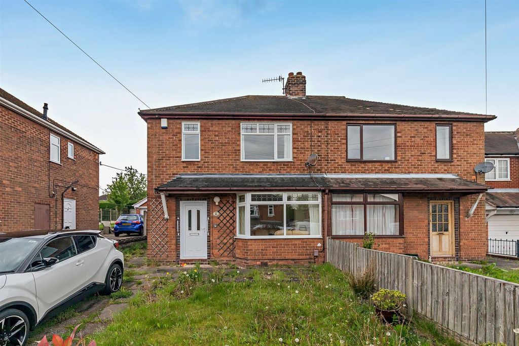 3 bed semi-detached house for saleMillbrook Grove, Stoke-On-Trent ST2