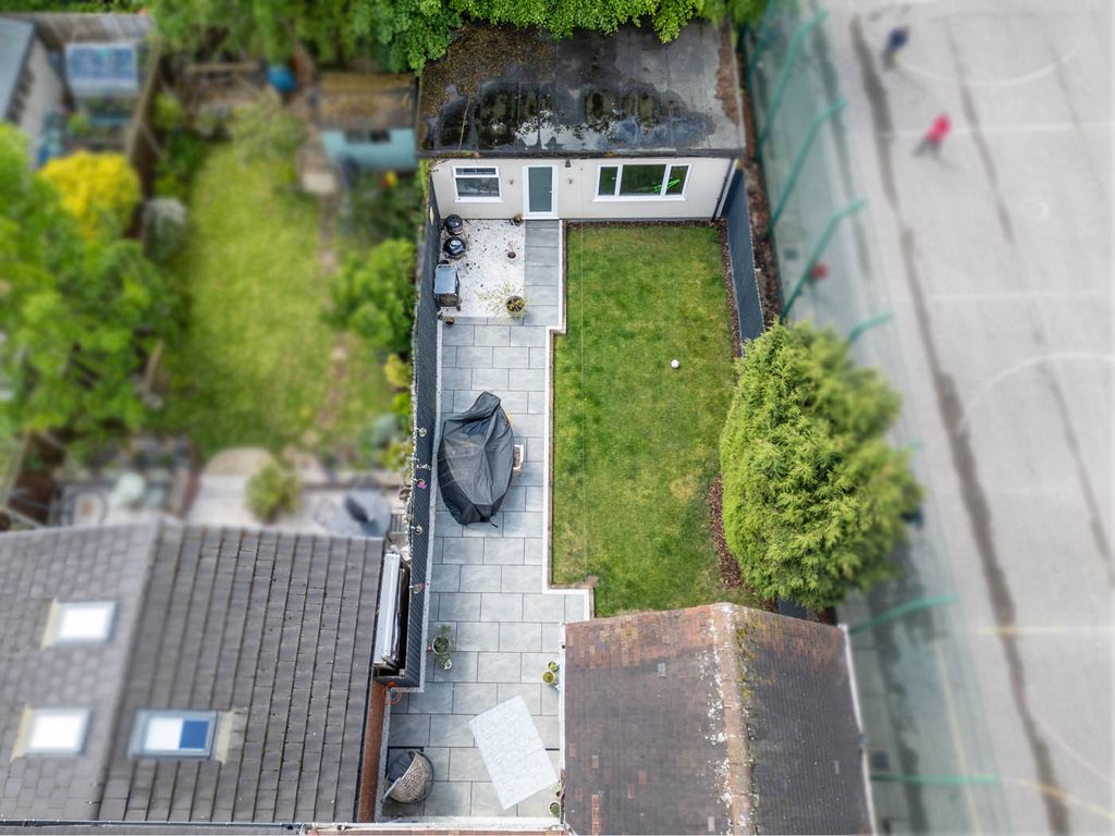 Additional image 2 of 3 bed detached house for saleTamworth Road, Two Gates, Tamworth B77