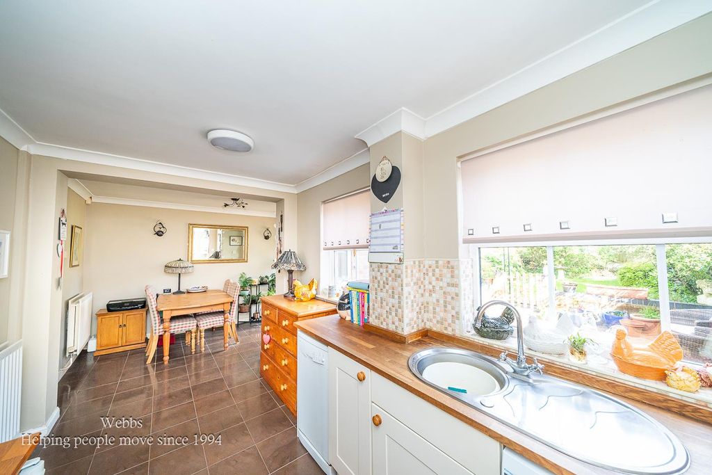 Additional image 3 of 2 bed semi-detached house for saleBurnet Grove, Featherstone, Wolverhampton WV10