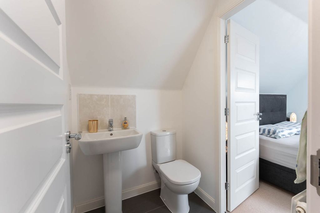 Additional image 19 of 4 bed semi-detached house for saleSummerhill Place, Market Harborough LE16
