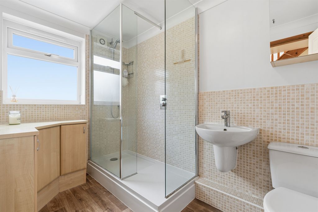 Additional image 13 of 4 bed terraced house for saleGlen Crescent, Stamford PE9