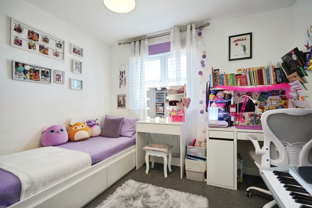Additional image 10 of 3 bed detached house for saleCascade Close, Burton-On-Trent, Staffordshire DE14