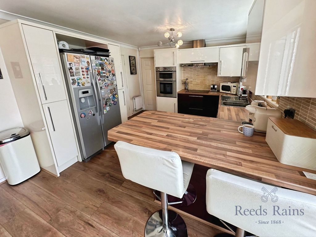 Additional image 6 of 4 bed detached house for saleFairoak Road, Newcastle, Staffordshire ST5