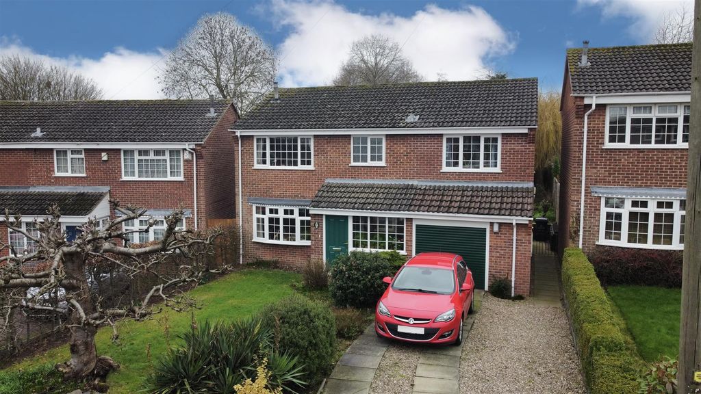 5 bed detached house for saleStewart Drive, Loughborough LE11