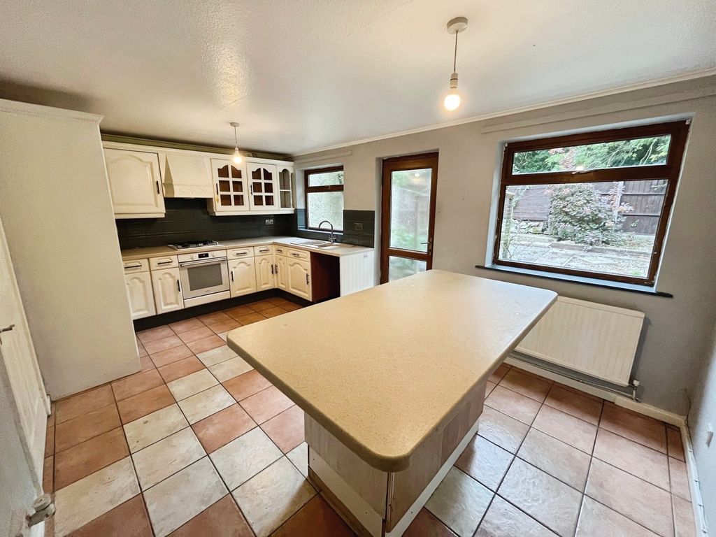 Additional image 4 of 4 bed semi-detached house for saleBlue Gates Road, Leicester, Leicestershire LE4