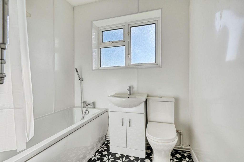 Additional image 17 of 4 bed semi-detached house for saleLime Grove, Newton Regis, Tamworth B79