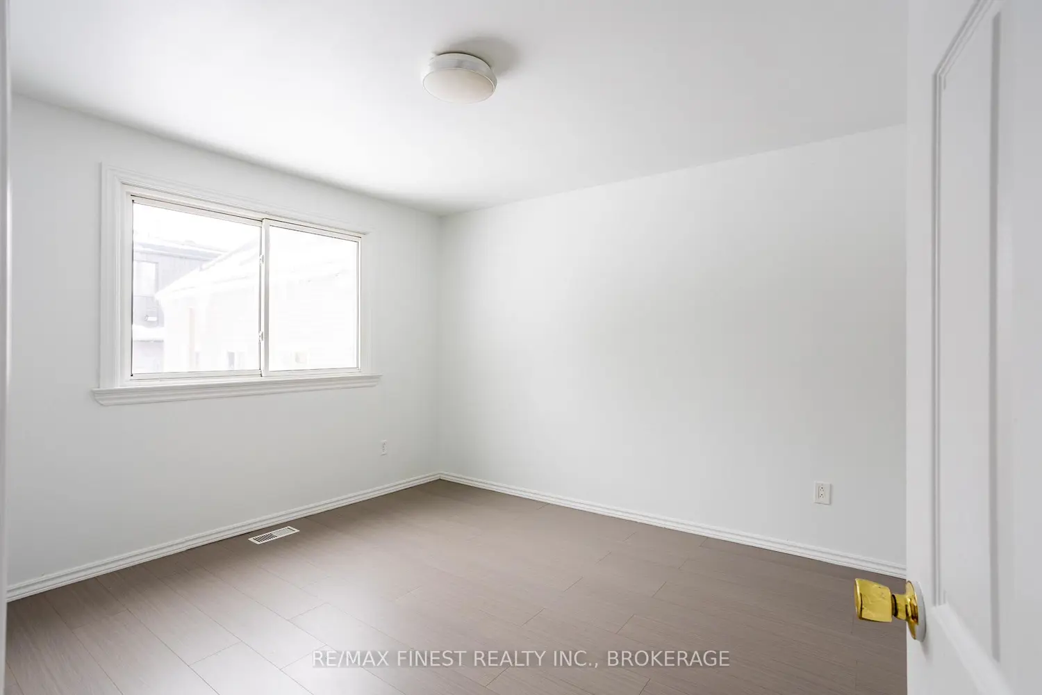 Additional image 8 of 559 Macdonnell Street