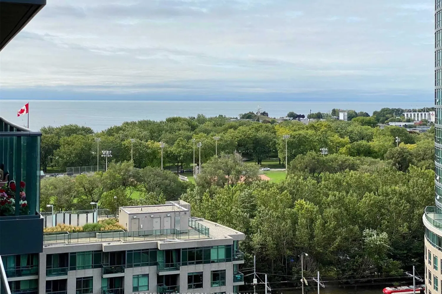 Additional image 15 of 209 Fort York Boulevard 1258