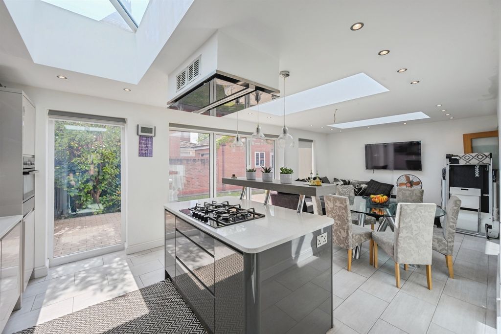 Additional image 4 of 3 bed detached house for saleSandfield Meadow, Lichfield WS13