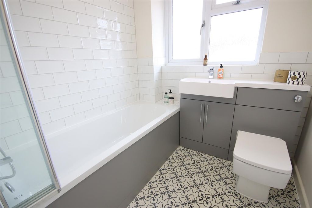Additional image 14 of 3 bed semi-detached house for saleFitzwarren Close, Chippenham SN15