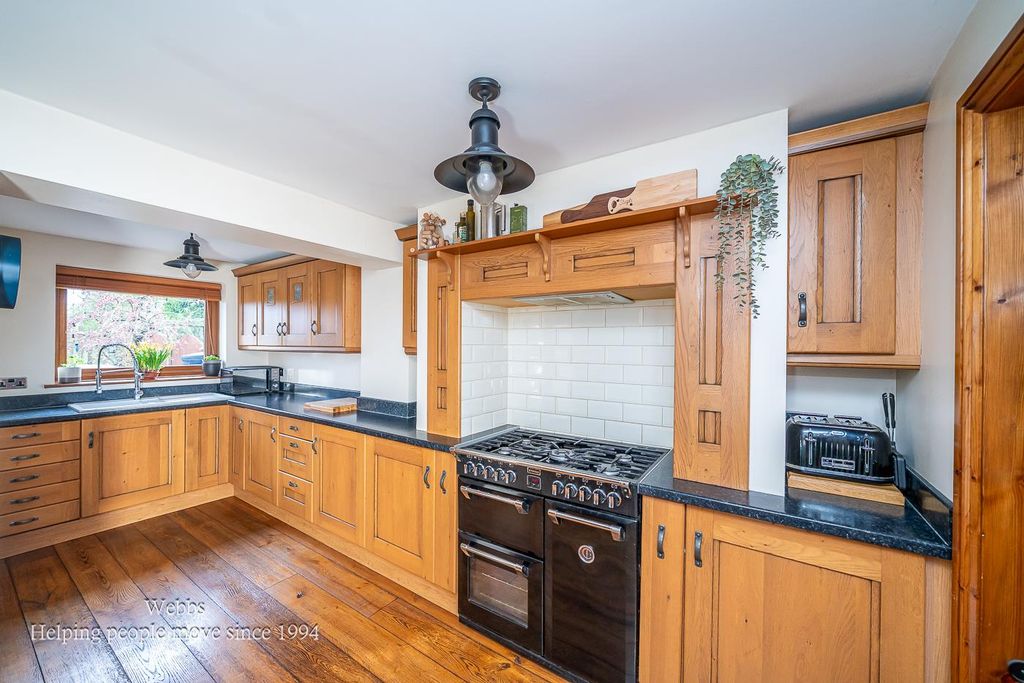 Additional image 5 of 3 bed semi-detached house for saleElms Close, Shareshill, Wolverhampton WV10