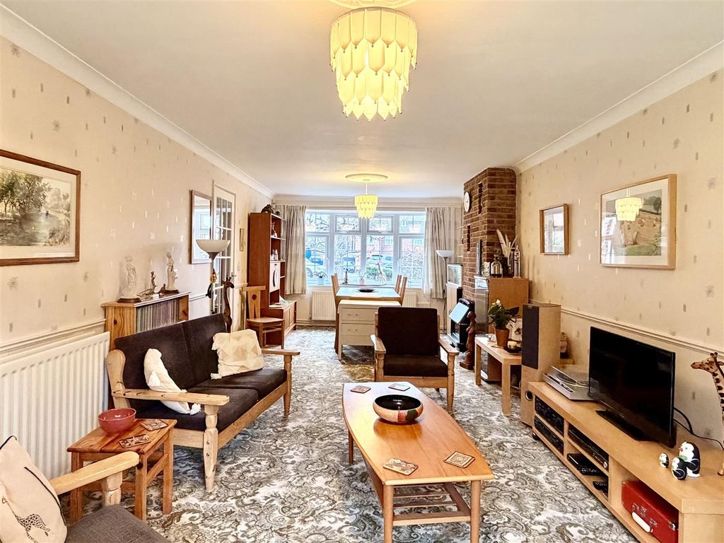 Additional image 4 of 5 bed detached house for saleStewart Drive, Loughborough LE11