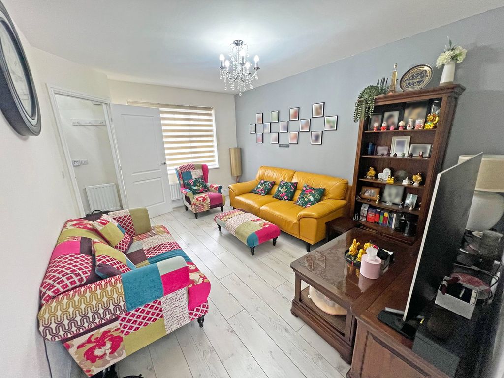 Additional image 3 of 4 bed detached house for saleBorrowby Close, Hamilton, Leicester, Leicestershire LE5