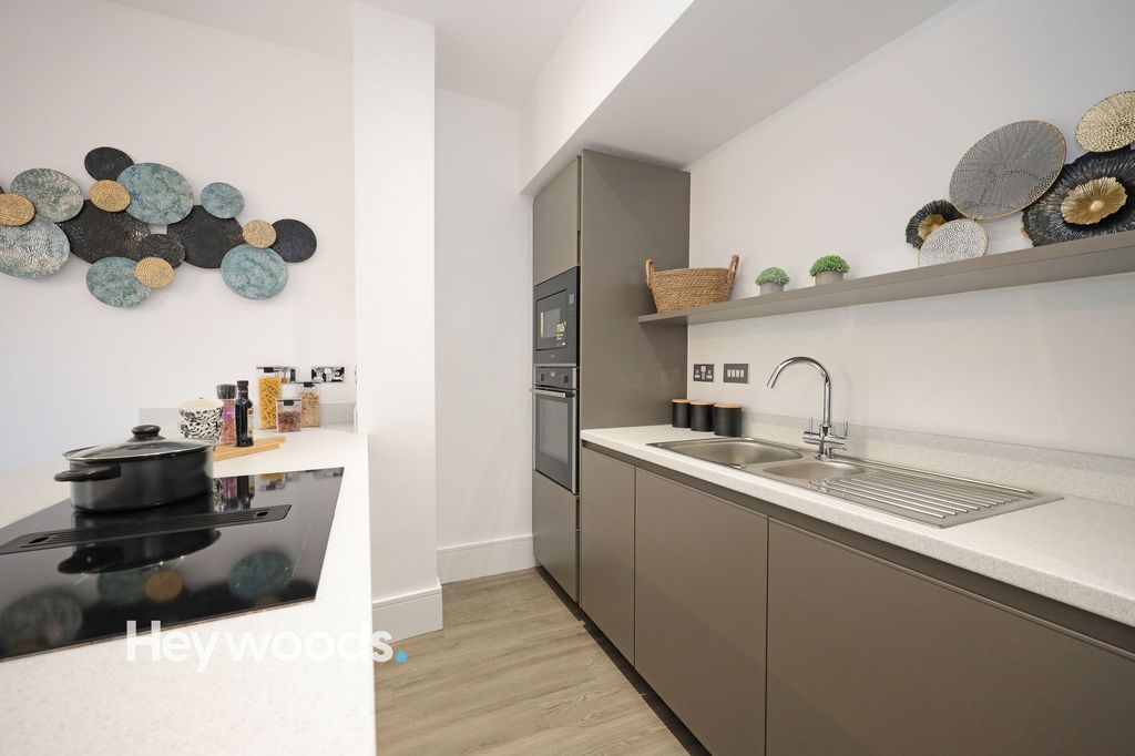 Additional image 16 of 2 bed flat for sale26 Cressing Place, Keele ST5