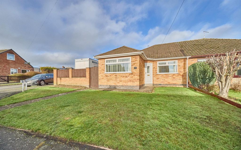 3 bed semi-detached bungalow for saleCedar Road, Earl Shilton LE9