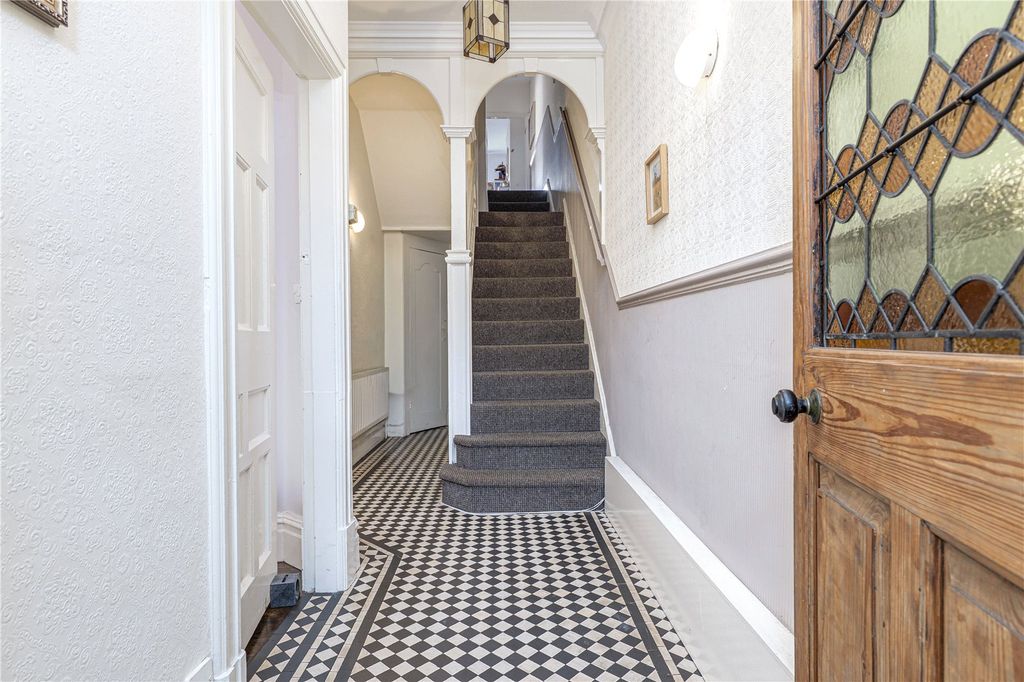 Additional image 7 of 5 bed terraced house for saleVictoria Park Road, Stoneygate, Leicester LE2