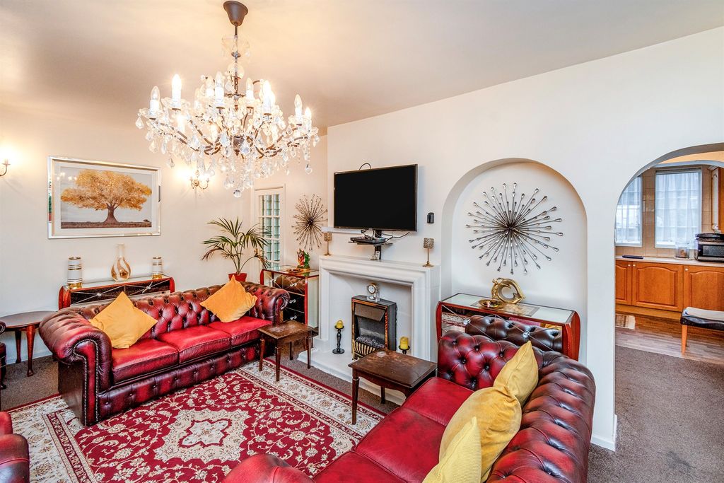 Additional image 3 of 3 bed detached house for saleYork Avenue, Finchfield, Wolverhampton WV3