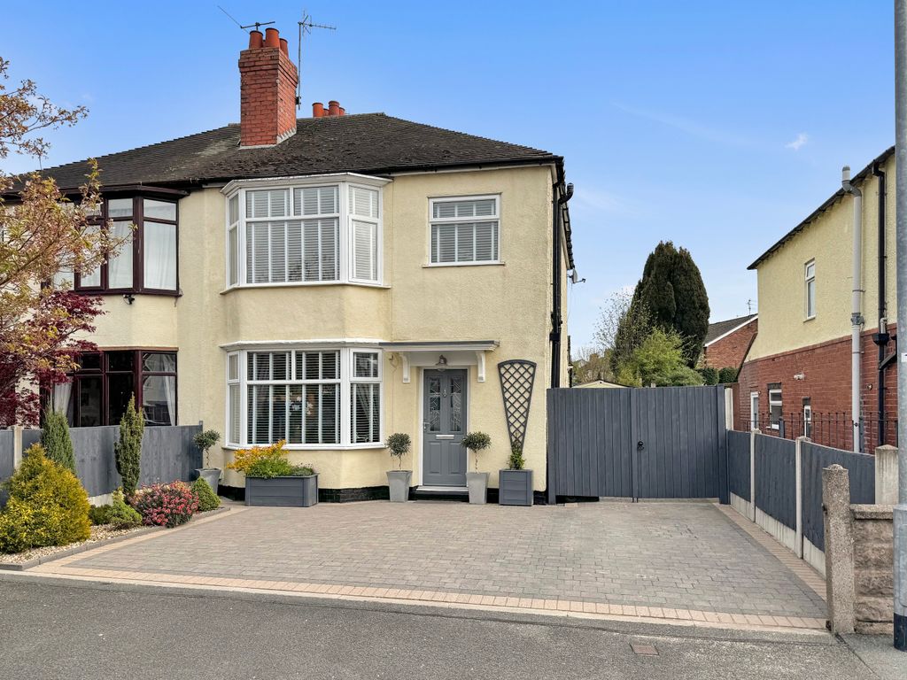 3 bed semi-detached house for saleSt. Georges Avenue, Wolstanton, Newcastle-Under-Lyme ST5