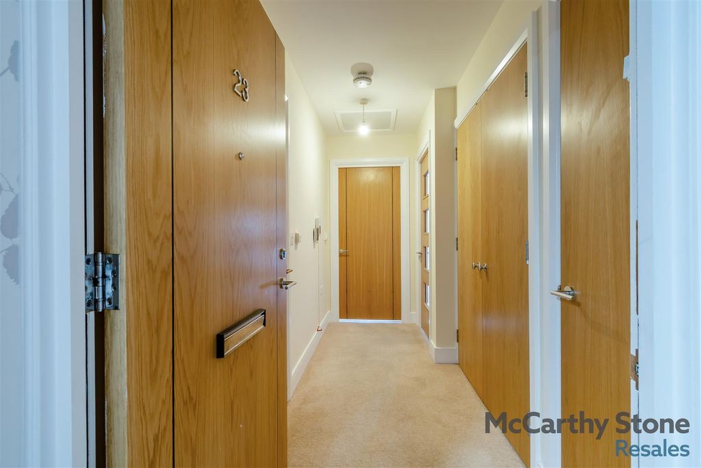 Additional image 20 of 1 bed flat for saleWolsey Court, Knighton Park Road, Leicester LE2