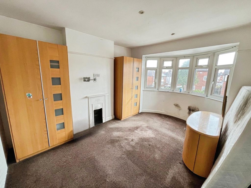 Additional image 7 of 4 bed semi-detached house for saleGlenfield Road, Leicester, Leicestershire LE3
