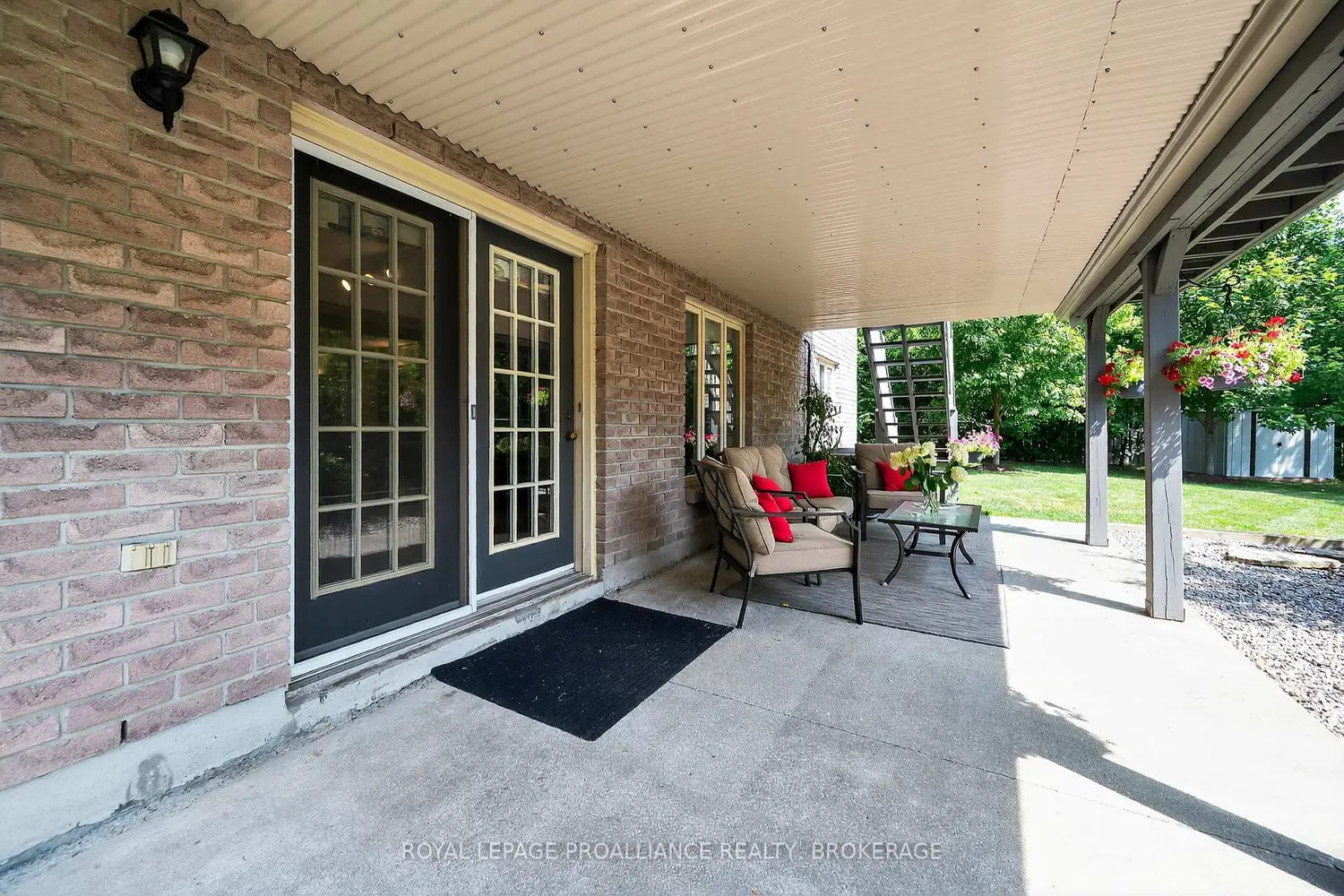 Additional image 16 of 1098 Caitlin Crescent