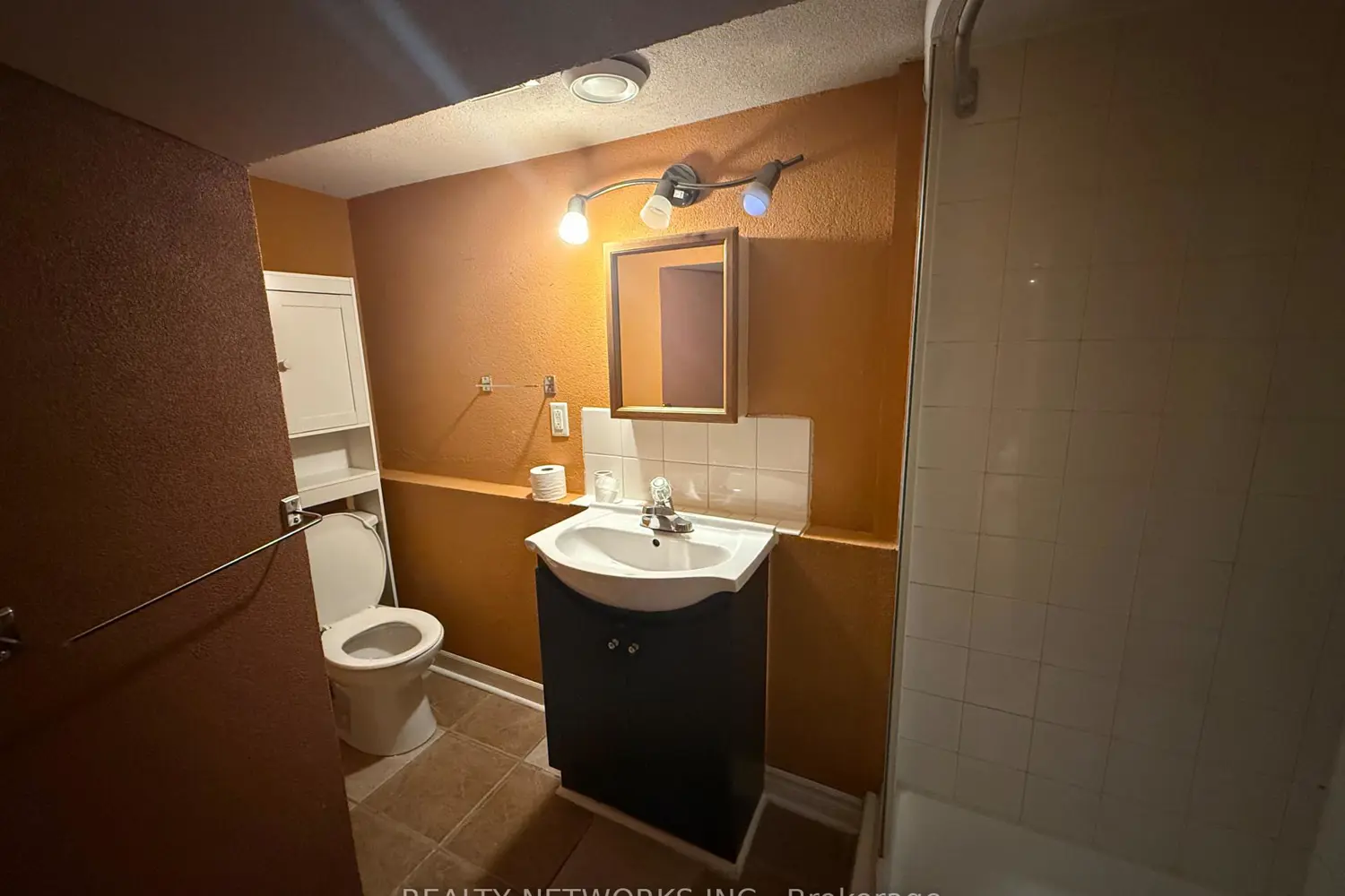 189 Balsam Street photo 2