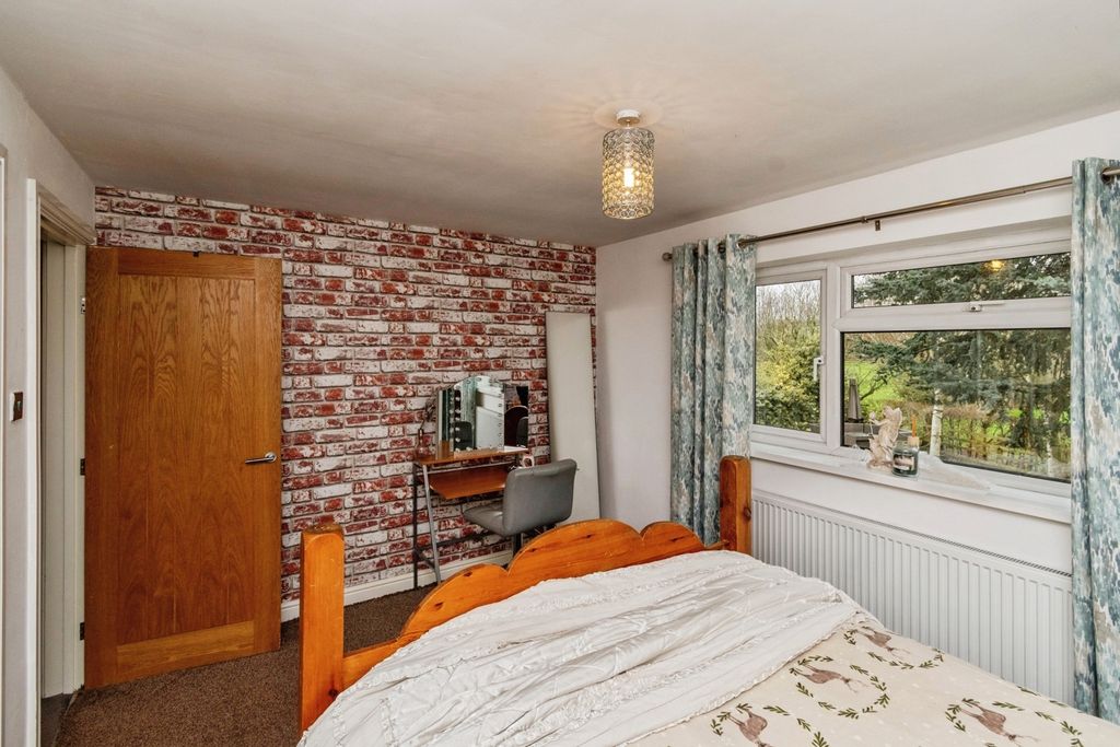 Additional image 14 of 7 bed detached house for saleBursnips Road, Wolverhampton, West Midlands WV11