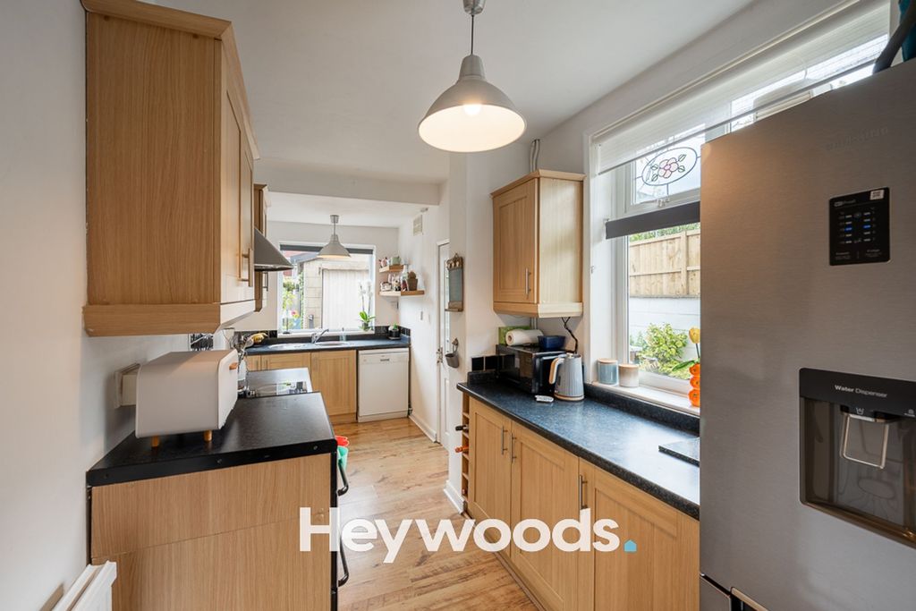 Additional image 8 of 3 bed semi-detached house for saleElaine Avenue, Burslem, Stoke On Trent ST6