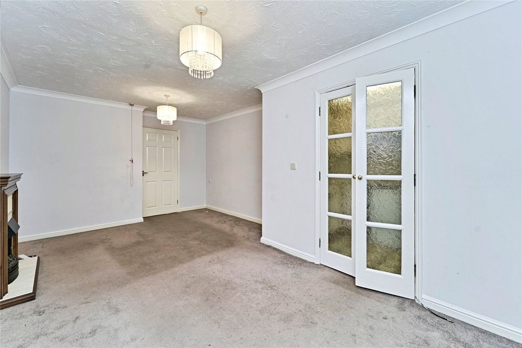 Additional image 9 of 2 bed flat for salePendene Court, Wolverhampton WV4