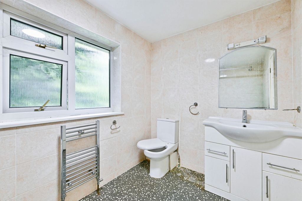 Additional image 12 of 5 bed detached house for saleHarefield Avenue, Leicester LE3