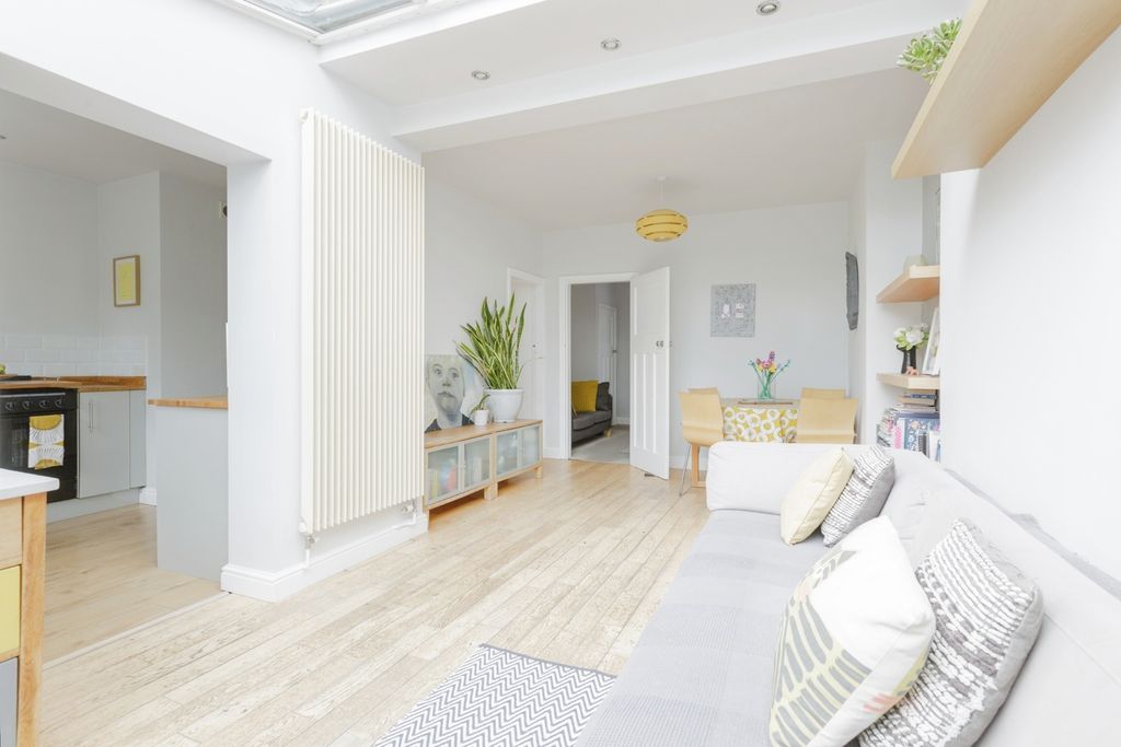 Additional image 7 of 3 bed semi-detached house for saleBirchtree Avenue, Birstall, Leicester, Leicestershire LE4