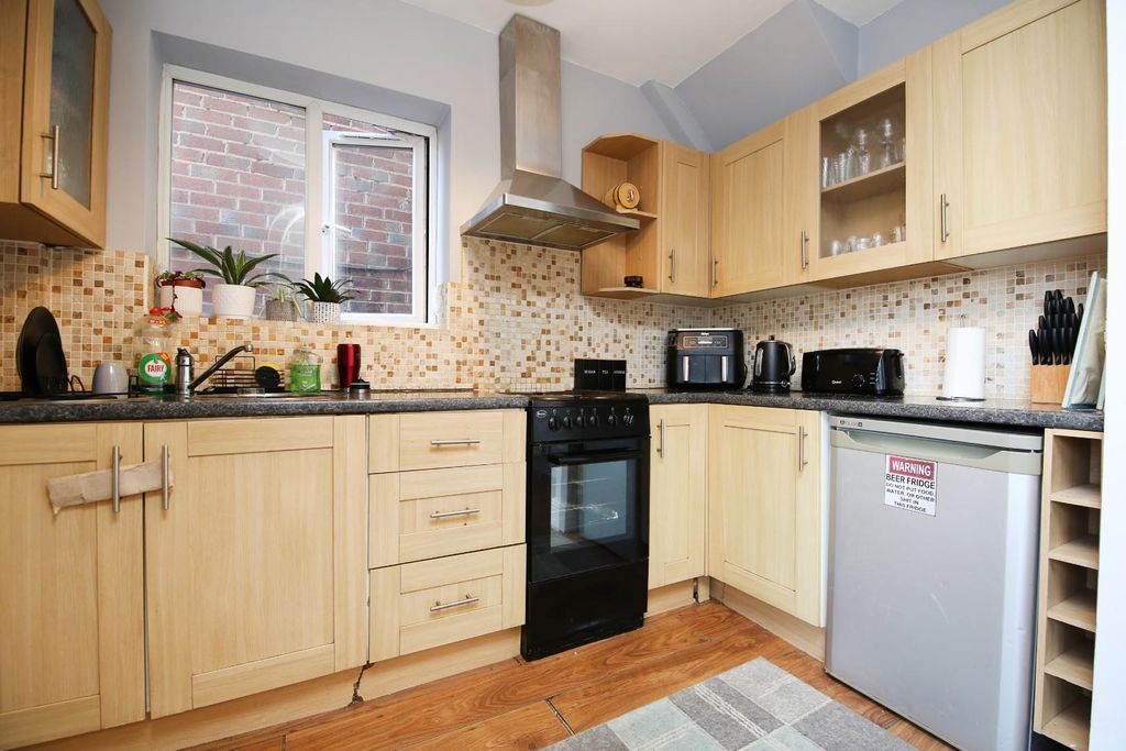 Additional image 6 of 3 bed semi-detached house for salePrincess Road, Uttoxeter ST14