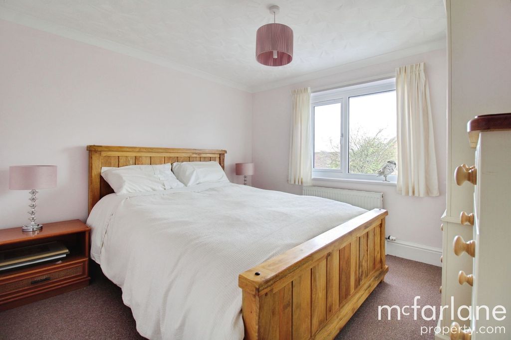 Additional image 23 of 6 bed detached house for saleUffcott, Swindon SN4