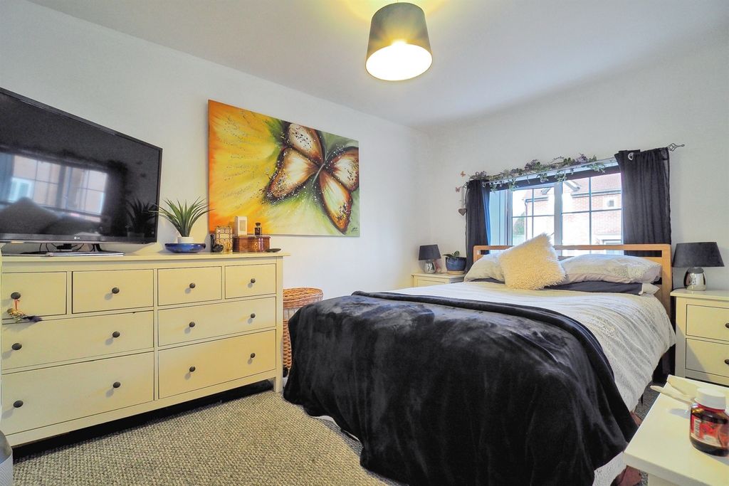 Additional image 8 of 2 bed cottage for saleEarls Court Road, Amesbury, Salisbury SP4