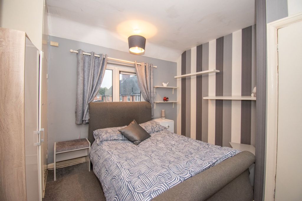 Additional image 6 of 3 bed semi-detached house for saleOverpark Avenue, Leicester LE3