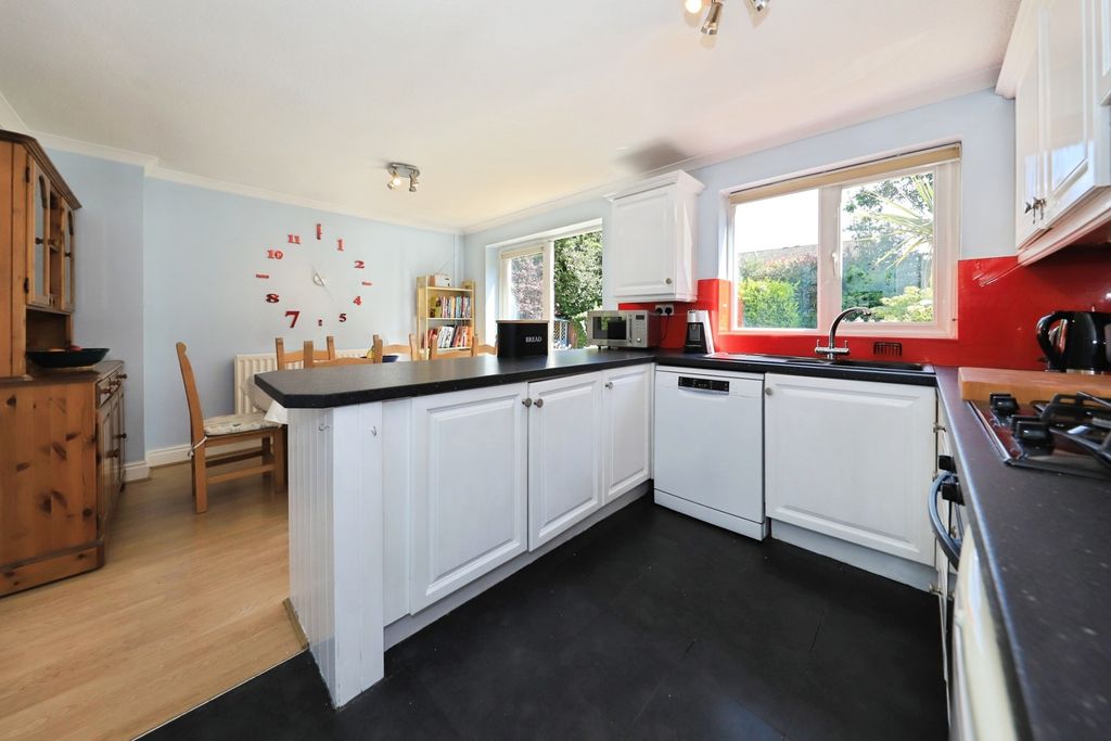 Additional image 4 of 4 bed detached house for saleStokesay Avenue, Perton Wolverhampton, Staffordshire WV6
